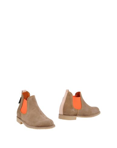ZOOM NEON BOOTS - Ankle boot