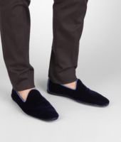 Bottega Veneta® Slipper aus weichem Ziegenleder und Samt Prusse Bottega Veneta® Slipper aus weichem Ziegenleder und Samt Prusse