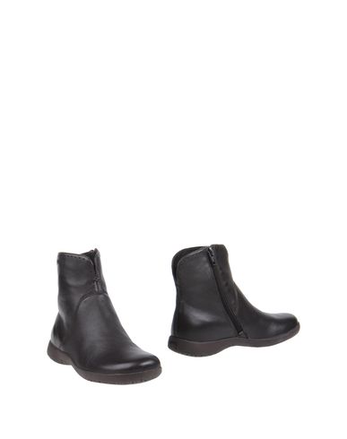 ZOOM CAMPER - Ankle boots