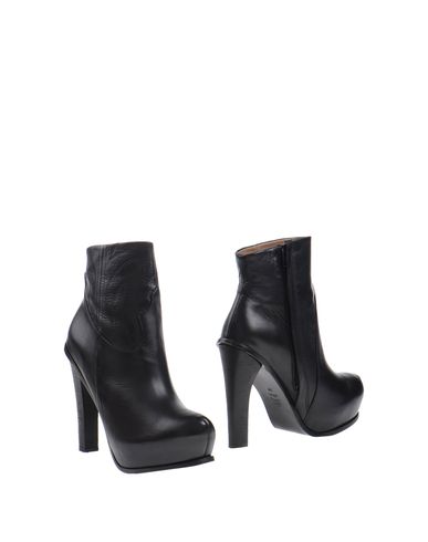 ZOOM SURFACE TO AIR - Ankle boot