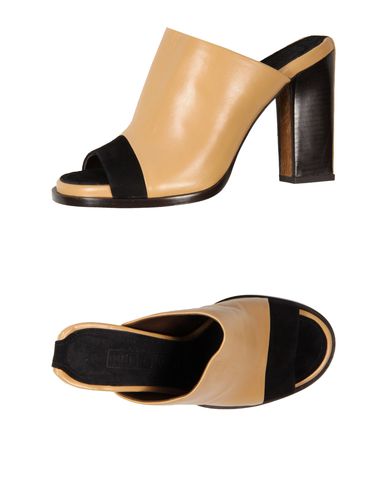 ZOOM VERONIQUE BRANQUINHO - Sandals