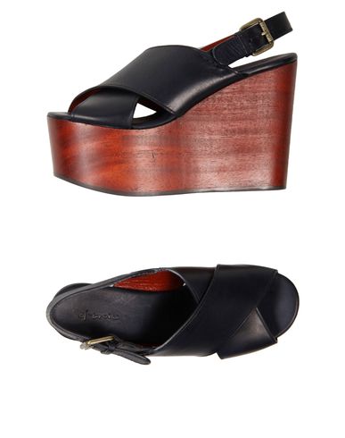 ZOOM A TROIS - Sandals