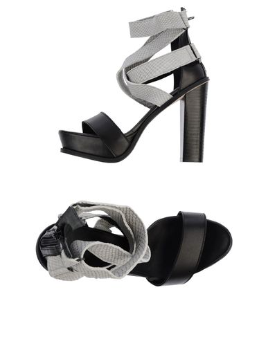ZOOM SURFACE TO AIR - Sandals