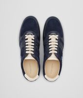 Bottega Veneta® Sneaker aus weichem Ziegenleder, Wildleder und Ayers Intrecciato Prusse Électrique Bottega Veneta® Sneaker aus weichem Ziegenleder, Wildleder und Ayers Intrecciato Prusse Électrique