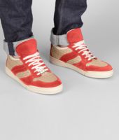Bottega Veneta® Sneaker aus Kalbswildleder Intrecciato New Red und Walnut Bottega Veneta® Sneaker aus Kalbswildleder Intrecciato New Red und Walnut