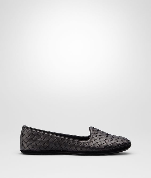 BOTTEGA VENETA GONDOLIERA SLIPPER IN NERO INTRECCIATO NAPPA Flat D fp