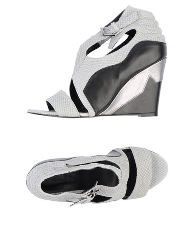 ZOOM SURFACE TO AIR - Sandals