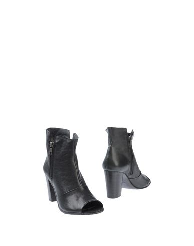 ZOOM LEMARÉ - Ankle boot