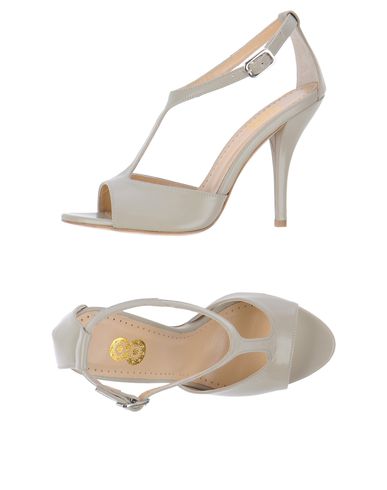 ZOOM 8 - Sandals