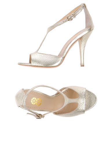 ZOOM 8 - Sandals