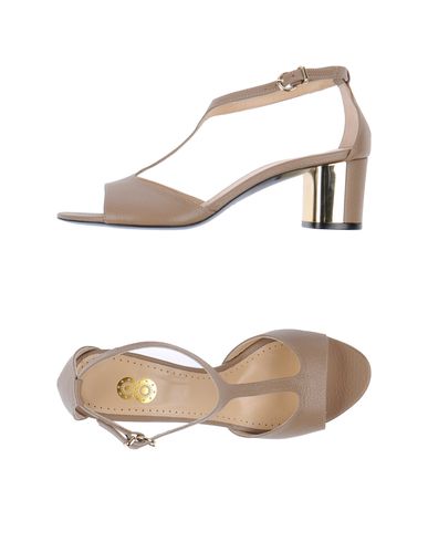 ZOOM 8 - Sandals