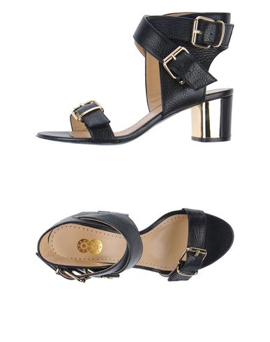 ZOOM 8 - Sandals