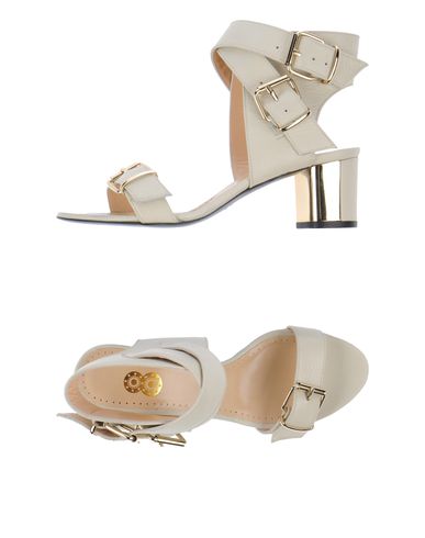 ZOOM 8 - Sandals