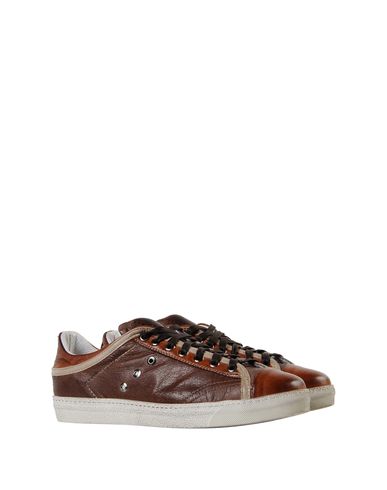 ZOOM 8 - Sneakers