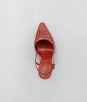Bottega Veneta® BURNT RED STUOIA SMOOTH CHEVRE PUMP Bottega Veneta® BURNT RED STUOIA SMOOTH CHEVRE PUMP