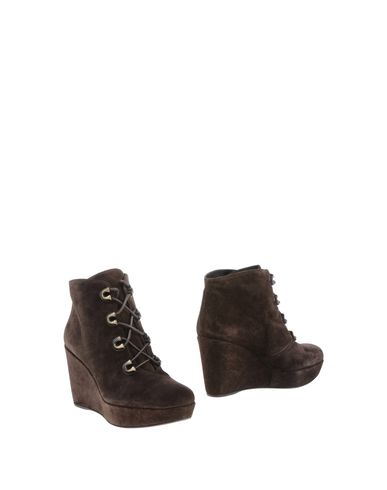 ZOOM STUART WEITZMAN - Ankle boots