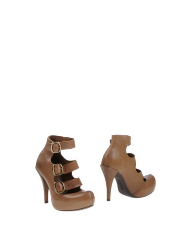 ZOOM PEDRO GARCÍA - Ankle boot