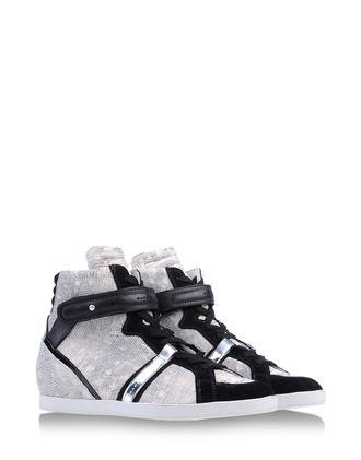High-tops - BARBARA BUI