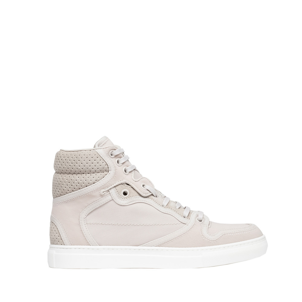 Balenciaga Technic Fishnet Sneakers
Balenciaga Technic Fishnet Sneakers