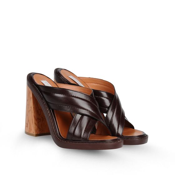 Stella McCartney, Sandali Eniko