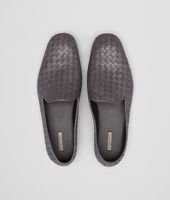Bottega Veneta® CHAUSSON DE VILLE NEW LIGHT GREY EN CUIR DE VEAU FOULARD INTRECCIATO Bottega Veneta® CHAUSSON DE VILLE NEW LIGHT GREY EN CUIR DE VEAU FOULARD INTRECCIATO
