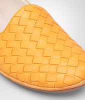 Bottega Veneta® SLIPPER AUS NAPPALEDER INTRECCIATO SUN Bottega Veneta® SLIPPER AUS NAPPALEDER INTRECCIATO SUN