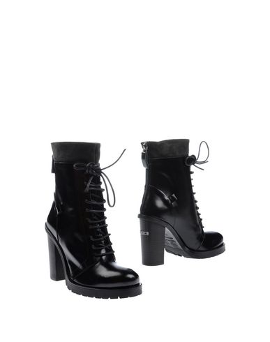 ZOOM C'N'C' COSTUME NATIONAL - Ankle boots