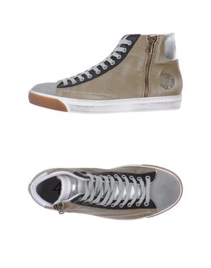 QUATTROBARRADODICI - High-tops