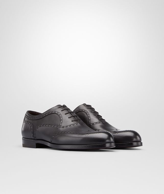 BOTTEGA VENETA YORK IN NERO CALF Lace Up U fp