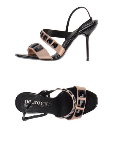 ZOOM PEDRO GARCÍA - Sandals