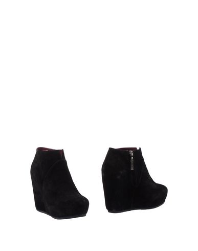 ZOOM LOGAN - Ankle boots