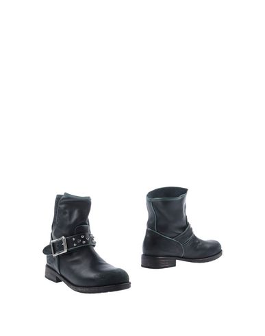 ZOOM MR. WOLF - Ankle boots