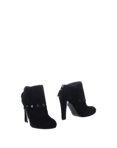 ZOOM STUART WEITZMAN - Ankle boots