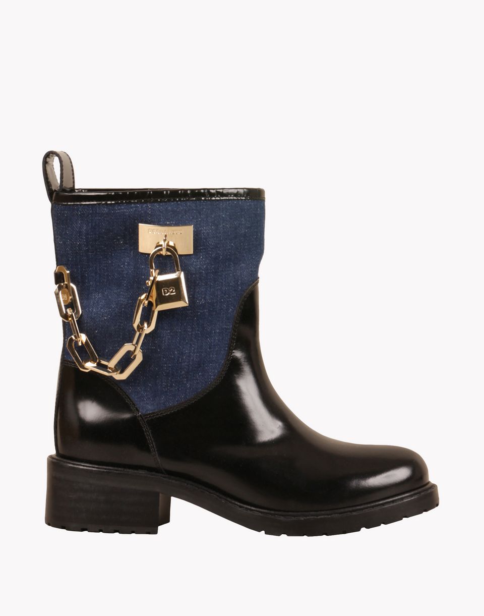 iconic flat boots