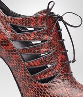 Bottega Veneta® ANKLE BOOT AUS ELAPHE BURNT RED Bottega Veneta® ANKLE BOOT AUS ELAPHE BURNT RED