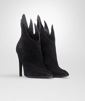 Bottega Veneta® ANKLE BOOT AUS WILDLEDER NERO Bottega Veneta® ANKLE BOOT AUS WILDLEDER NERO