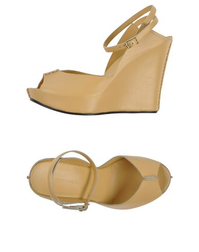 Сандалии  - Песочный,Бежевый цвет