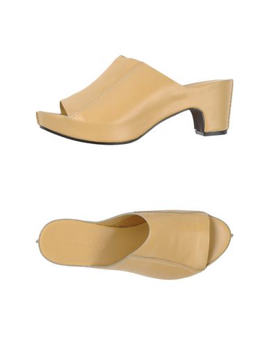 Сандалии  - Охра цвет