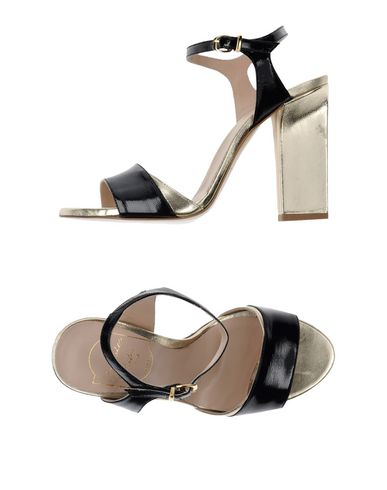 Сандалии  - Черный цвет