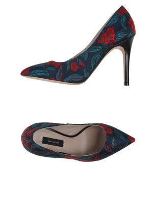 MARC JACOBS - Court
