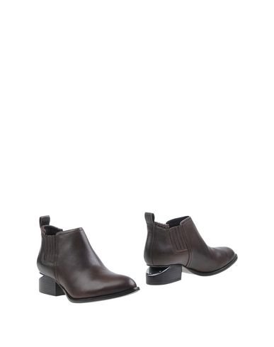 kori bootie with rose gold