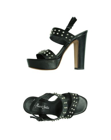 Сандалии  - Черный цвет