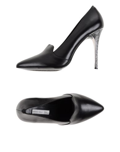   TOSCA BLU SHOES
