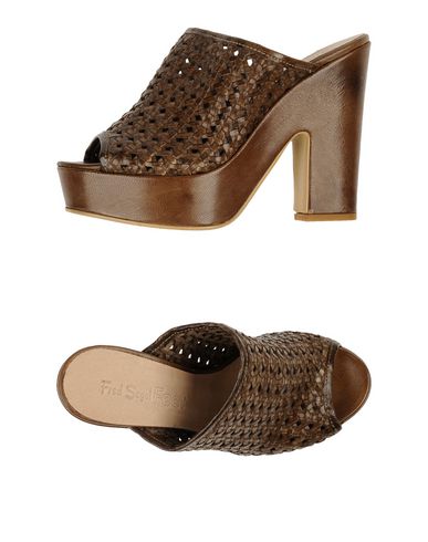 Сандалии FRED SEGAL