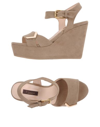 Сандалии L'AMOUR