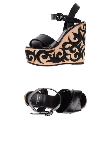 Сандалии  - Черный цвет