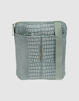 PIQUADRO - BORSE - Borse medie in pelle - su YOOX.COM