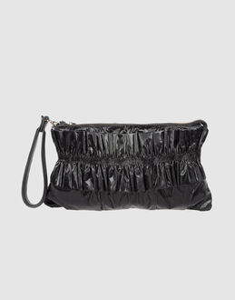 COCCINELLE - TASCHEN - Mittelgrosse Stofftaschen - bei YOOX.COM