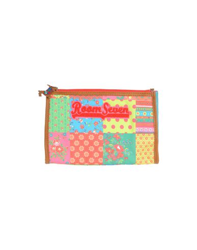 ZOOM ROOM SEVEN - Beauty case