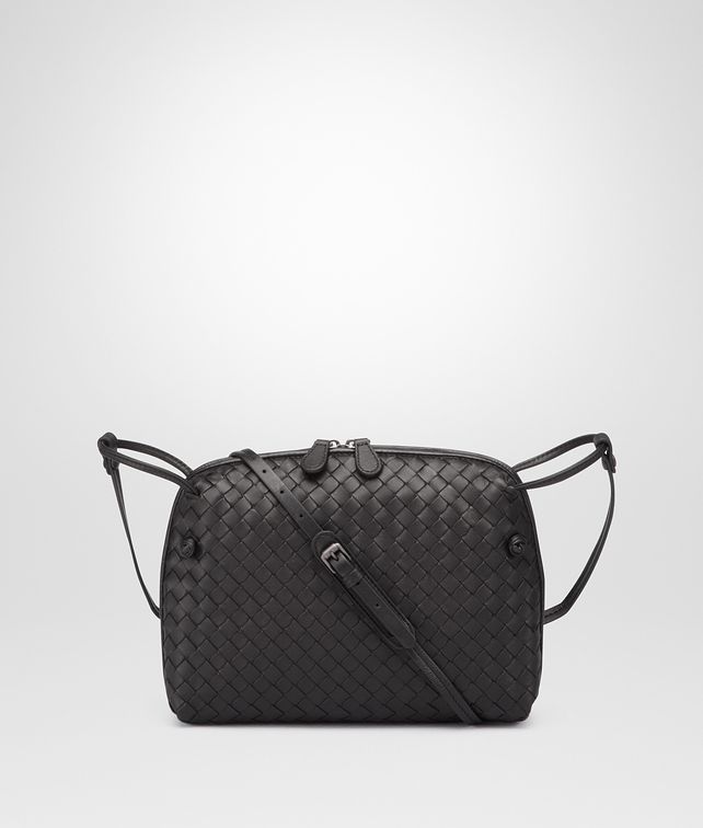 BOTTEGA VENETA MESSENGER BAG IN NERO INTRECCIATO NAPPA Crossbody bag D fp